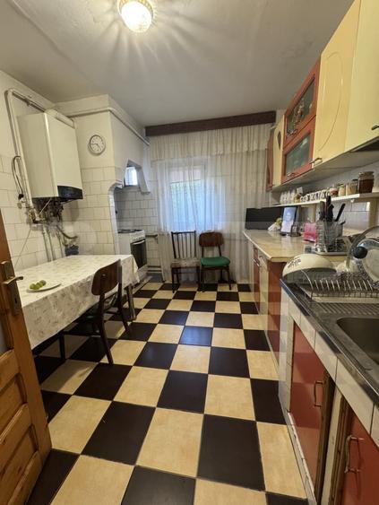 Apartament 4 camere 83 mp, zona Craiovita Noua - 1