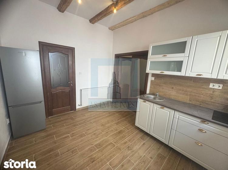 Casă cu 2 camere cu Canalizare în Schei