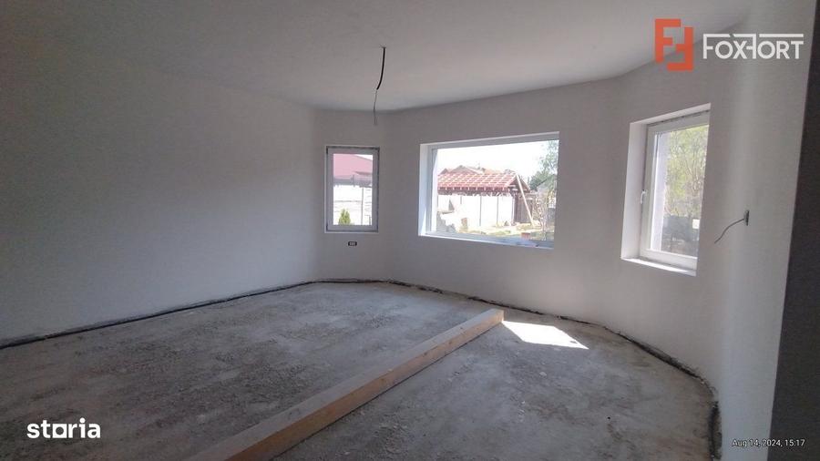 Casă cu 4 camere cu Teren 521 Mp în Utvin