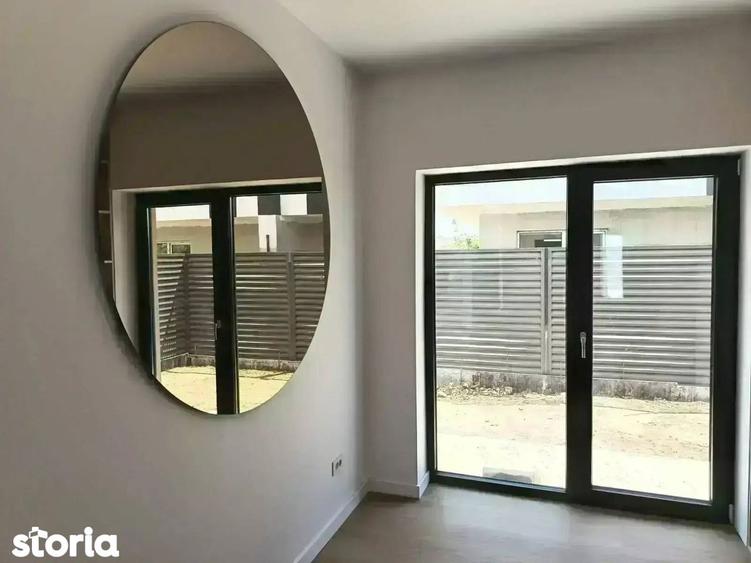 Casă cu 4 camere cu Teren 153 Mp în Titan