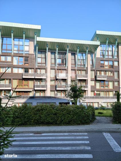 Apartament cu 7 camere în Central