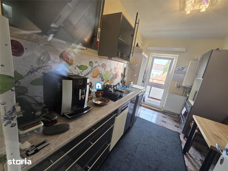 Apartament cu 3 camere decomandat în Central