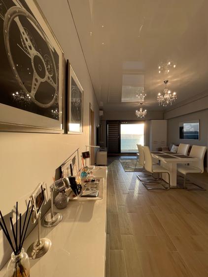 Statiunea Mamaia--Centru, apartament deosebit cu vedere frontala spre lac - 7