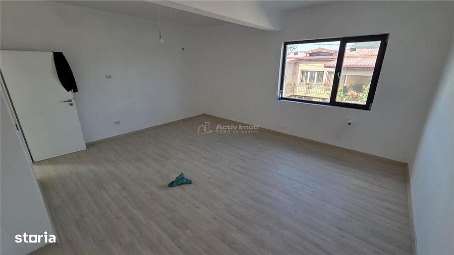 Casă cu 3 camere cu Teren 115 Mp în Alexandriei