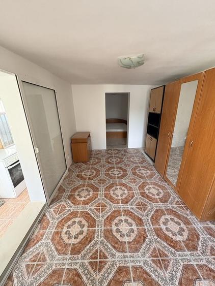 Corp de casa cu 2 camere - 1