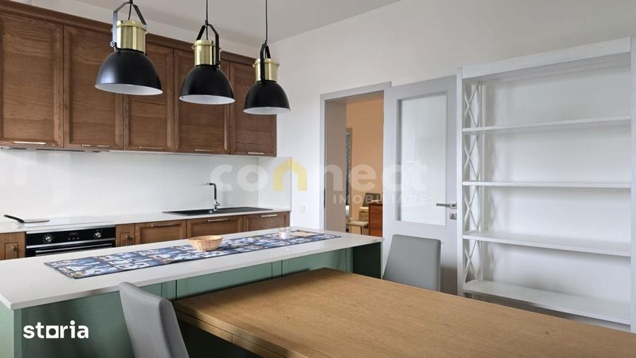 Apartament cu 4 camere în Central