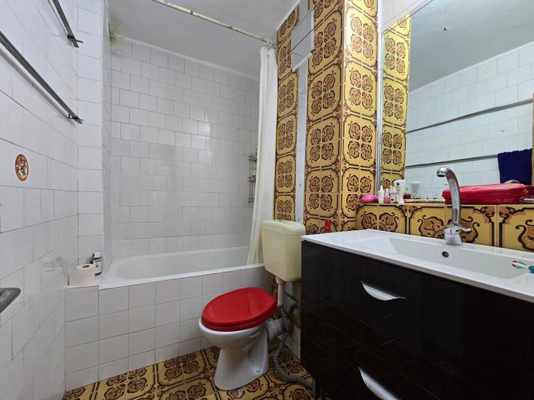 Apartament cu 4 camere decomandat în Ultracentral