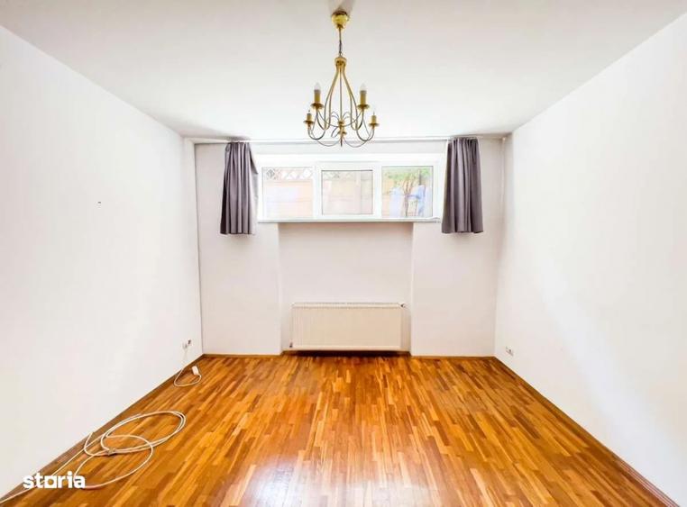 Apartament cu 5 camere semidecomandat, mobilat în Aviatorilor