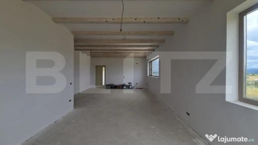 Casă cu 4 camere cu Teren 800 Mp în Bod