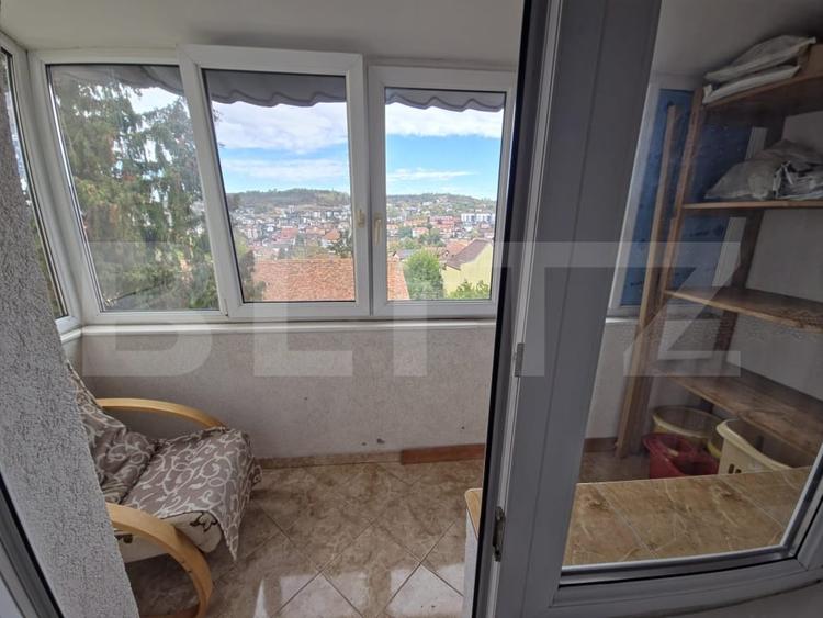 Apartament cu 2 camere decomandat, mobilat în Central