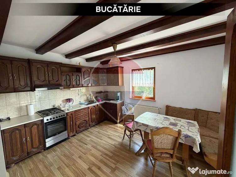 Casă cu 3 camere cu Teren 1594 Mp în Valea Borcutului