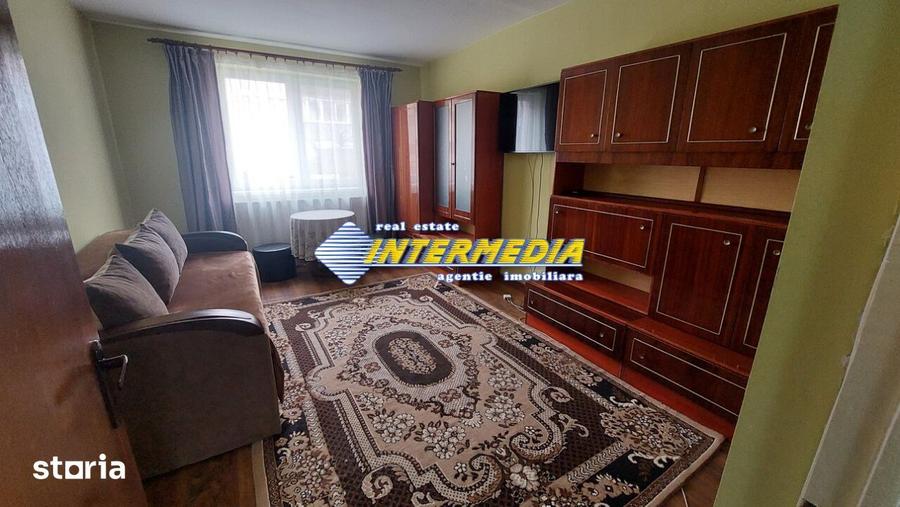 Garsonieră decomandată, mobilată în Cetate