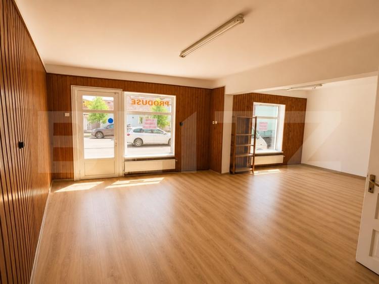 Spațiu comercial, de 55 mp, în Reghin