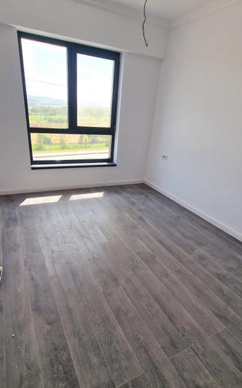 Apartament cu 3 camere decomandat în Galata