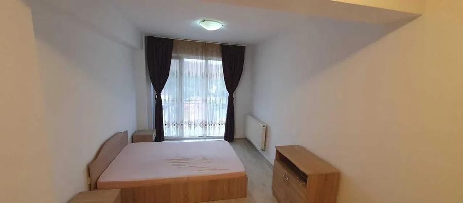 Apartament cu 3 camere, mobilat în Florești