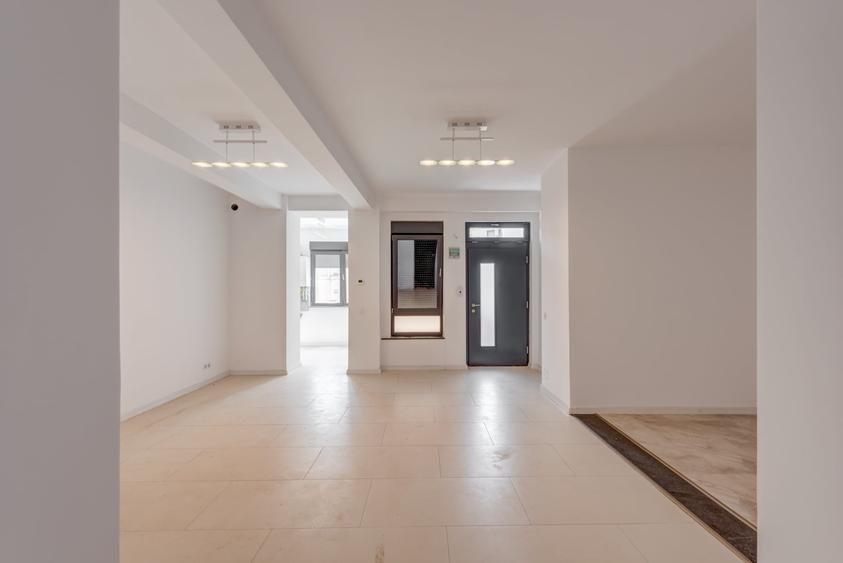 Apartament cu 2 camere semidecomandat în Turda