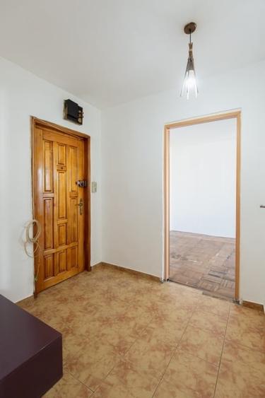 Apartament cu 2 camere decomandat în Șagului