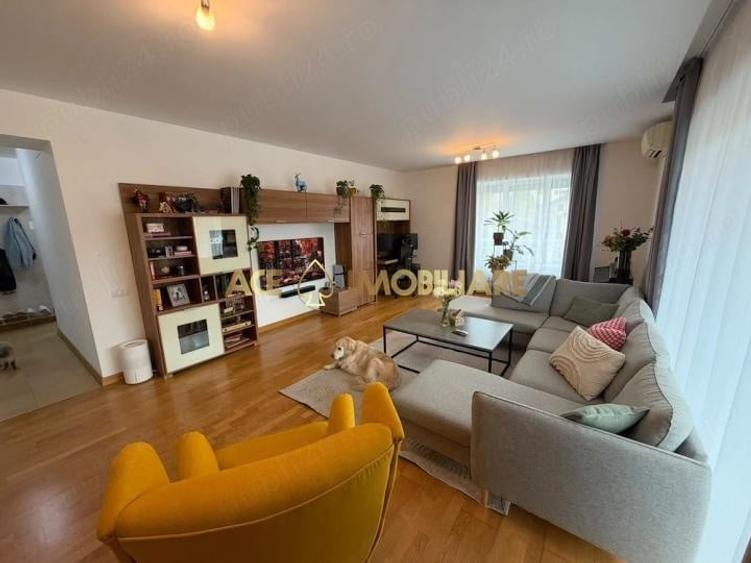 Apartament cu 3 camere decomandat, mobilat în Vitan