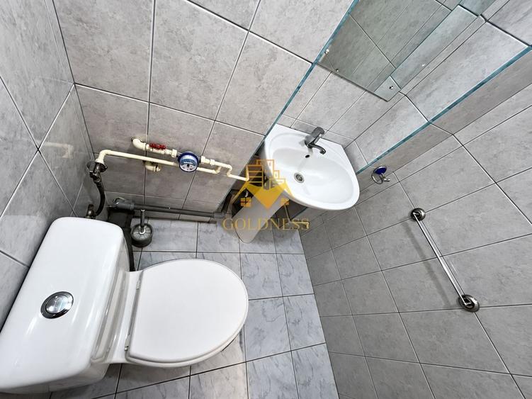 Apartament cu 3 camere semidecomandat, mobilat în Gheorgheni