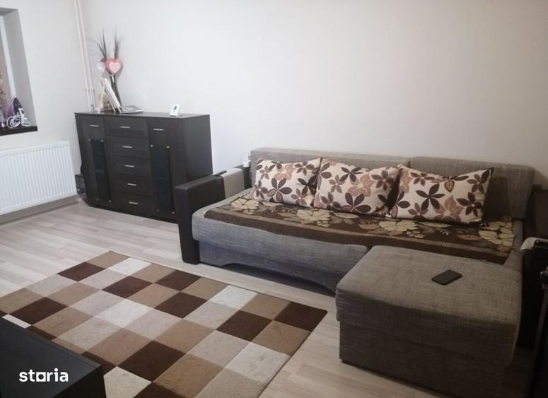 Apartament cu 2 camere decomandat în Răcădău