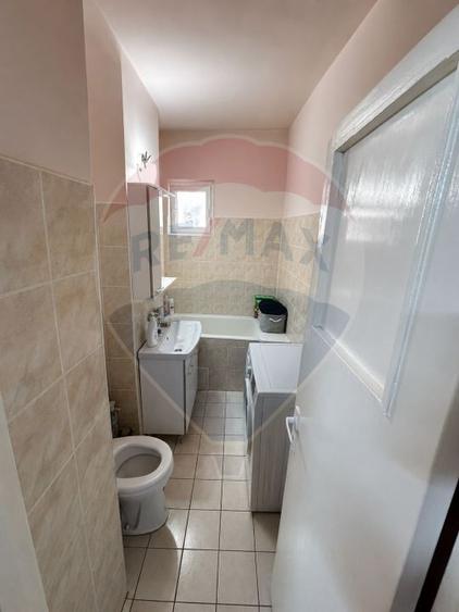 Apartament cu 2 camere decomandat în Cetate