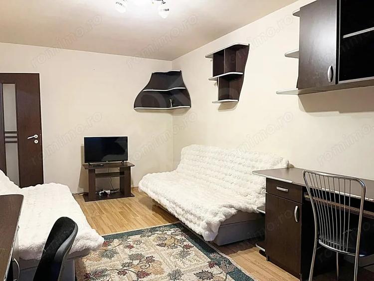 Apartament cu 3 camere decomandat în Rogerius