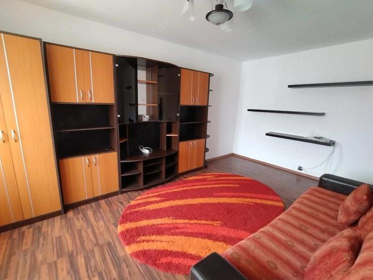 Apartament cu 2 camere decomandat în Trivale