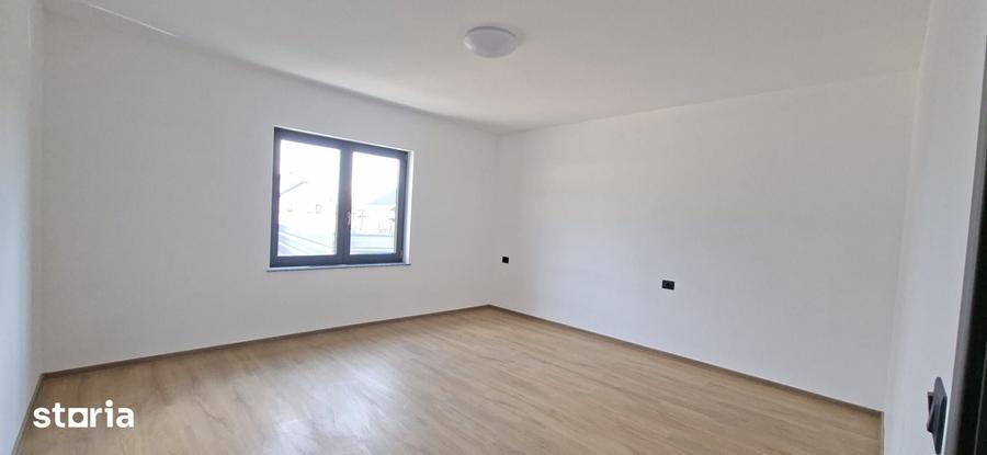 Casă cu 3 camere cu Teren 410 Mp în Șerbănești