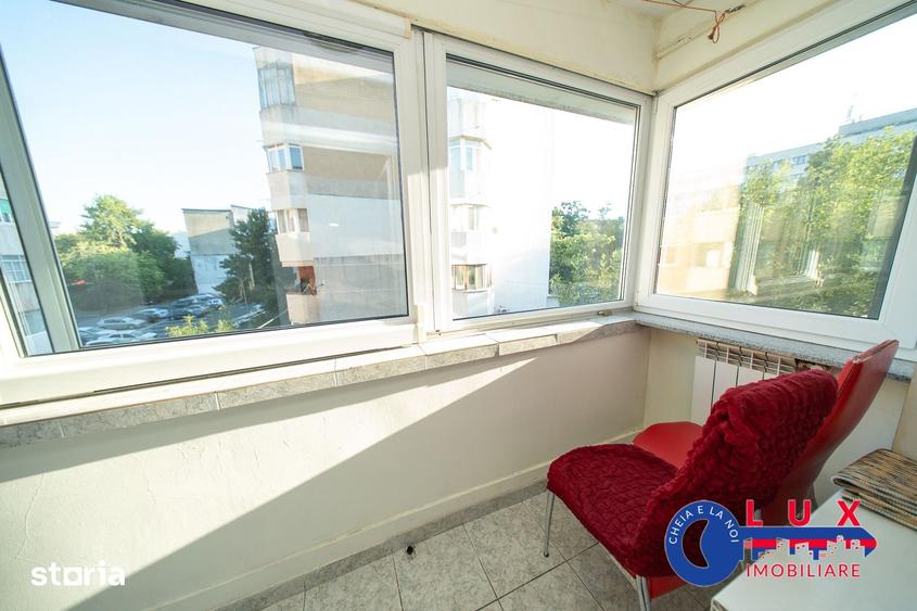 Apartament cu 3 camere decomandat în Babadag
