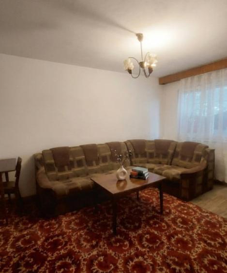 Apartament cu 3 camere decomandat în Tomis Nord
