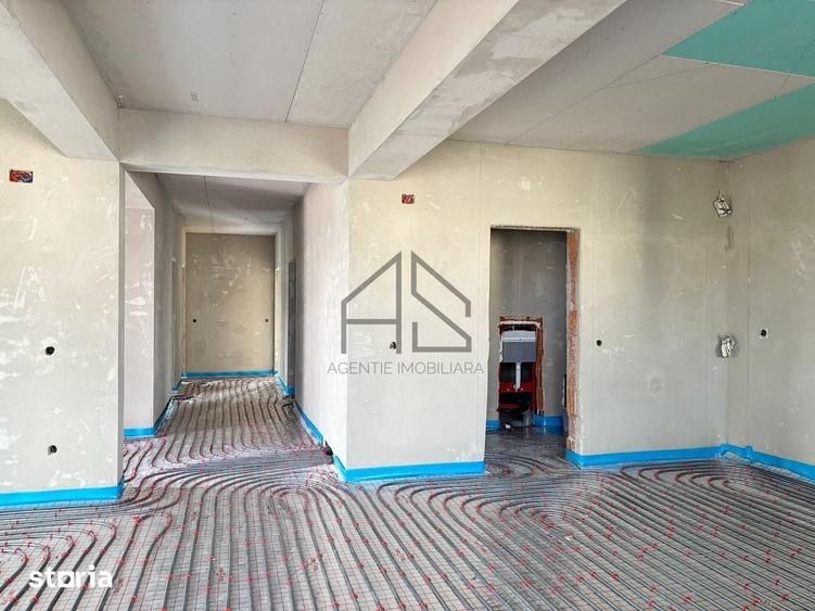 Casă cu 4 camere cu Teren 750 Mp în Central