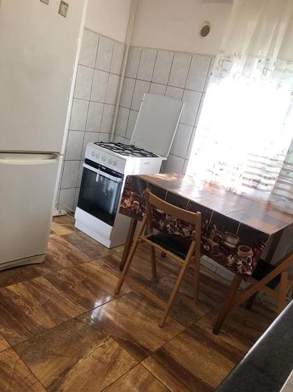 Garsonieră decomandată în Vitan