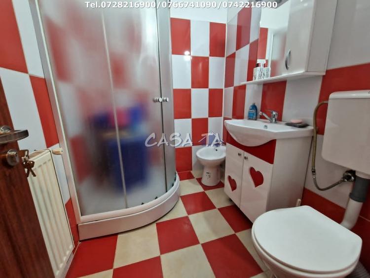 Apartament cu 3 camere decomandat, mobilat în Central