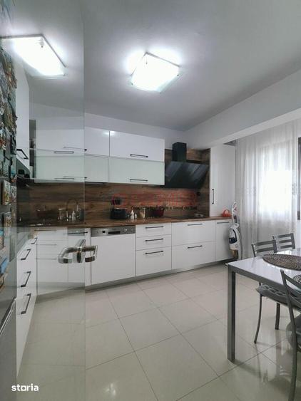 Apartament cu 3 camere în Jilava