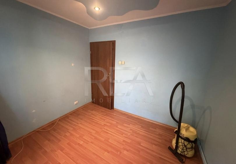 Apartament cu 3 camere semidecomandat, mobilat în Drumul Taberei