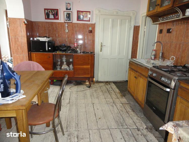 Casă cu 3 camere cu Teren 720 Mp în Pârneava