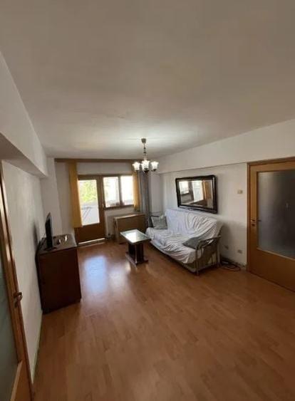 Apartament cu 2 camere semidecomandat în Iancului