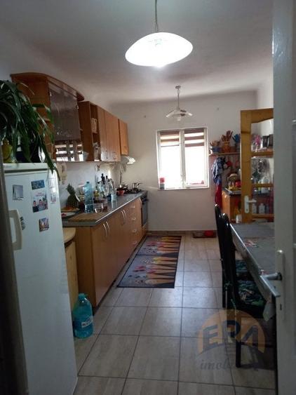 Casă individuală cu 3 camere cu Teren 4963 Mp în Săcădat