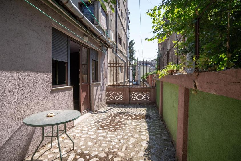 Apartament cu 4 camere circular în P-ța Romană