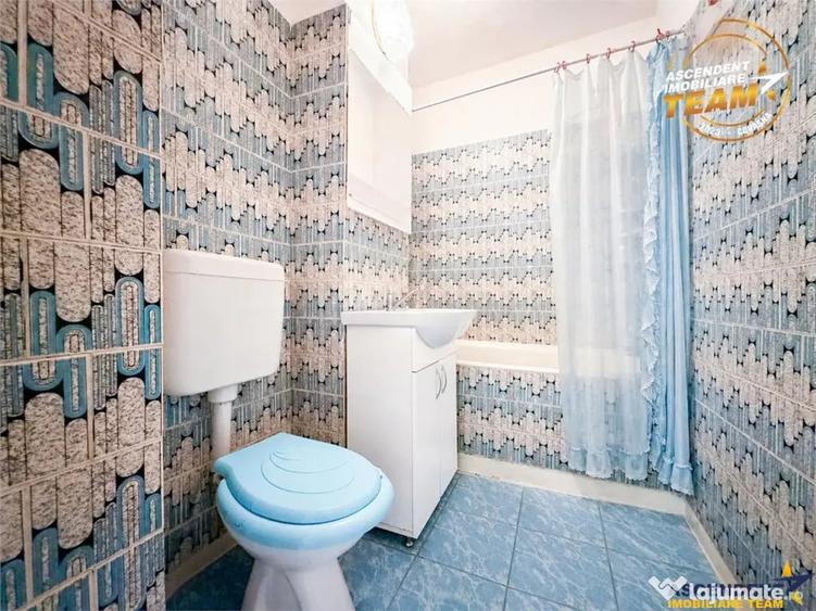 Apartament cu 3 camere decomandat în Central
