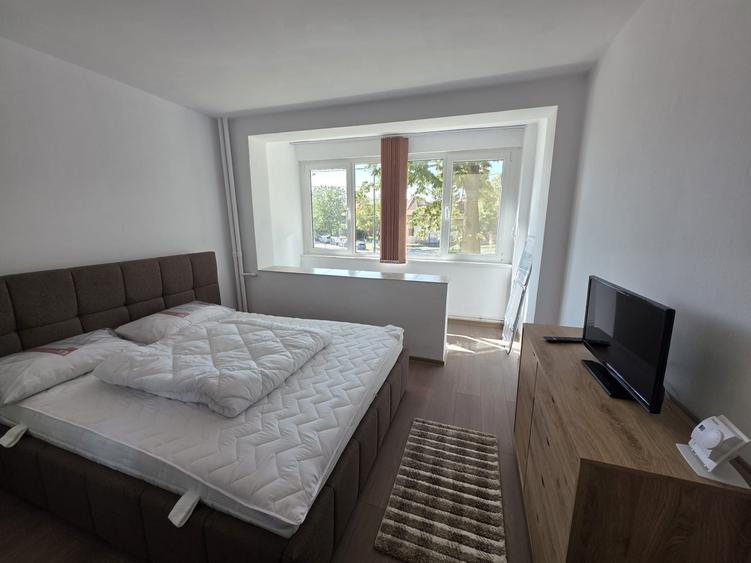 Apartament cu 2 camere decomandat în Circumvalațiunii