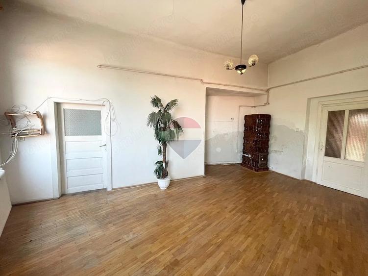 Casa cu 3 camere de vanzare in zona centrala comison 0% + garaj - 17