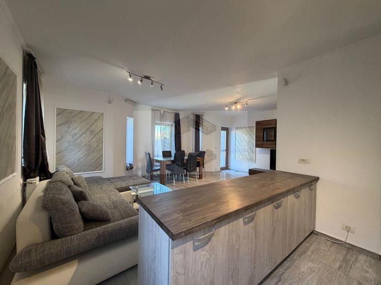 Duplex cu 4 camere cu Canalizare în Dumbrăvița