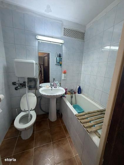 Apartament cu 3 camere decomandat în 1 Decembrie 1918