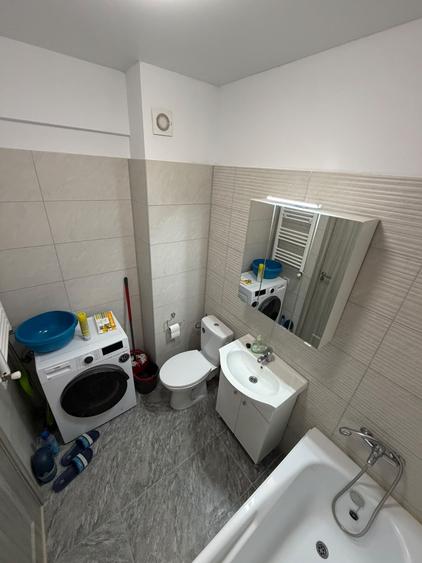 Apartament cu 2 camere semidecomandat, mobilat în Chiajna