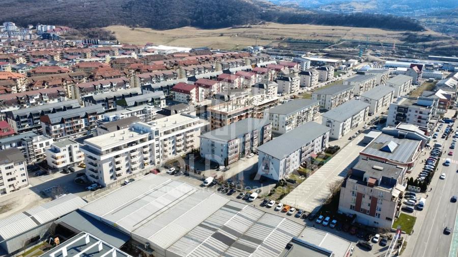 Spațiu comercial, de 140 mp, în Florești
