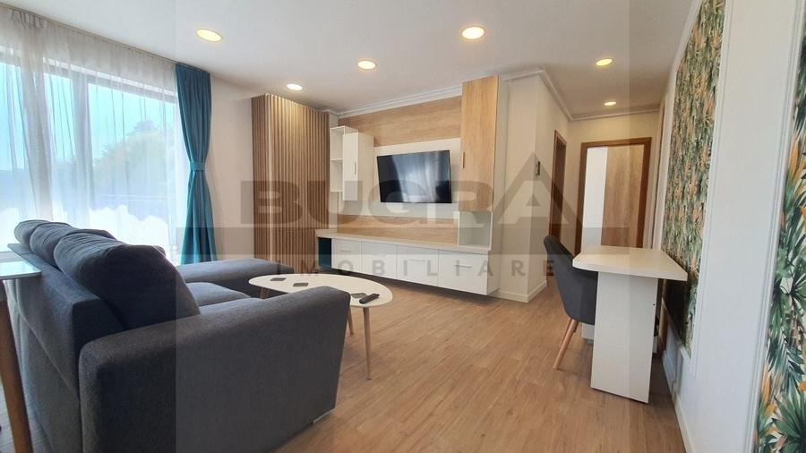 Apartament cu 2 camere semidecomandat, mobilat în Central