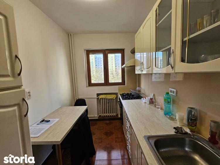 Apartament cu 3 camere în Pantelimon