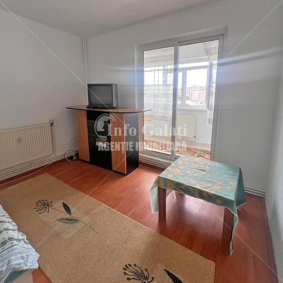 Apartament cu 2 camere decomandat în Mazepa 1