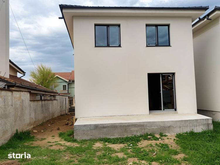 Casă cu 5 camere cu Teren 405 Mp în Oncea